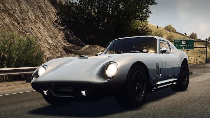 <p><strong>Shelby Cobra</strong> <br /><strong>Daytona Coupé Baujahr:</strong> 1964/1965<br /><strong>Preis:</strong> rund 5,5 Millionen Franken<br />Es ­gibt nur sechs Originale, einige wurden in Italien (Modena) karossiert.</p>