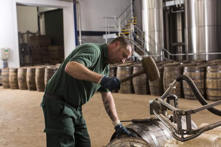 <p>In der Destillerie Glen Grant wird auf die Reifung in ehemaligen Bourbon- und Sherry-Fässern gesetzt.</p>