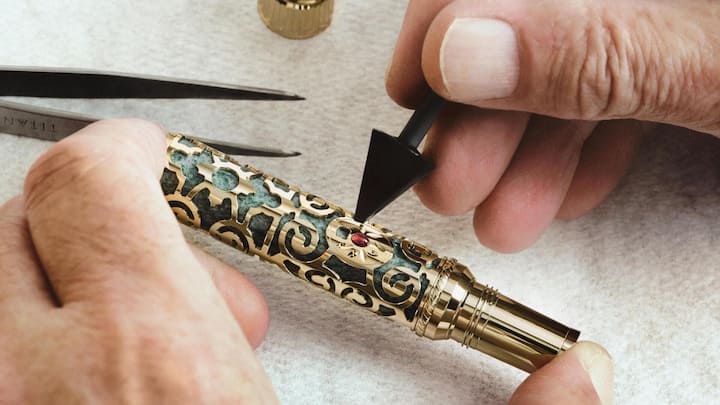 <p>Drei von fünf (v.l.): «Die Orangerie» (195 Stück, 30’500 Fr.); ...</p>