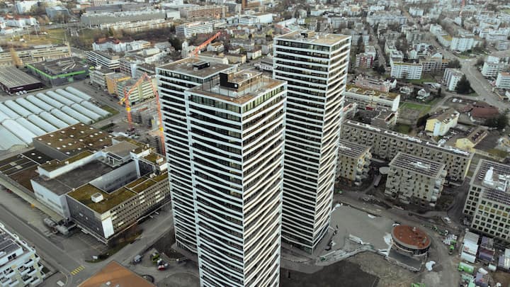 <p>Die drei Wohntürme wurden 2023 fertiggestellt.</p>