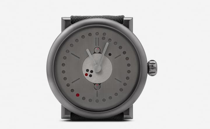 <p>Oechslin &amp; Junior Perpetual Calendar: Reduktion statt Ritual. Der Tüftler Ludwig Oechslin vereinfacht die Ewigkeit auf wenige Zahnräder – genial. Circa 25 000 Franken.</p>