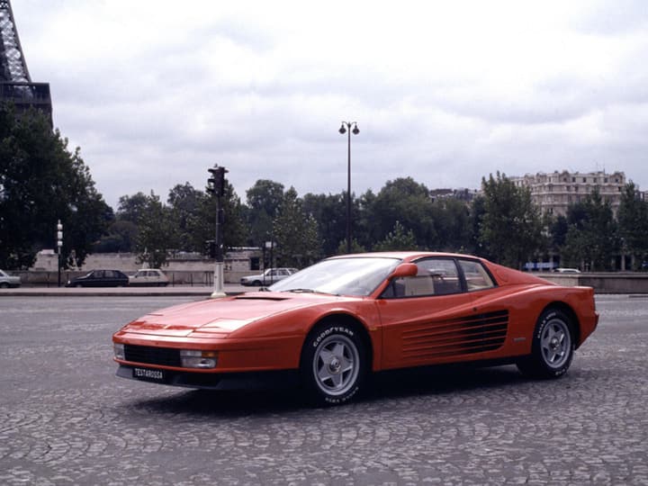 <p>Testarossa, 1984, 4,9 Liter, V12, 390 PS, ikonisches Design von Pininfarina.</p>
