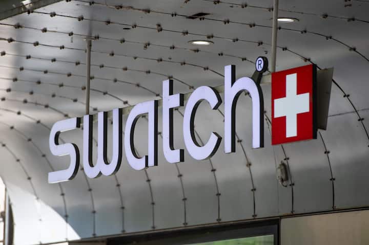 <p>Mit der Zeitungsannonce bewirbt der Uhrenhersteller auch sein neues Design-Tool AI-Dada.</p>