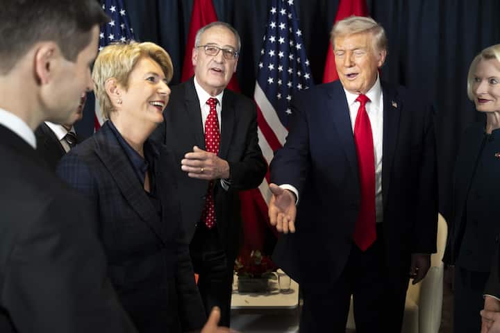 <p>«She is tough.» Face to face ist Trump plötzlich wieder freundlich mit Keller-Sutter.</p>