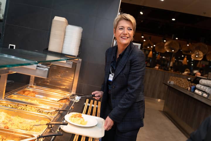 <p>Nach Trump-Tirade ins Migros-Restaurant: Bundesrätin Karin Keller-Sutter.</p>