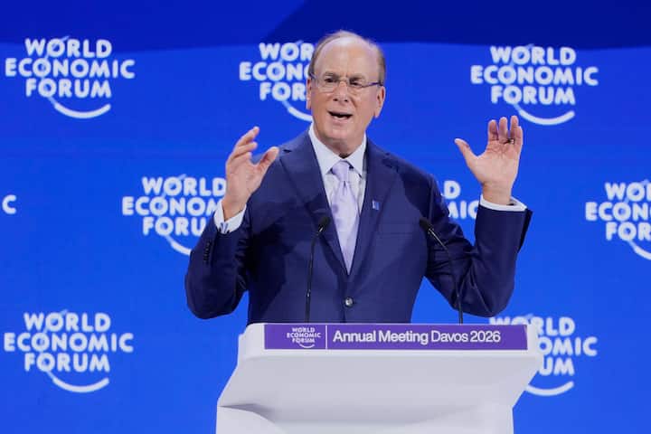 <p>Interims-WEF-Chef Larry Fink. Will der mächtige Blackrock-Chef das Forum aus der Schweiz weglotsen?</p>