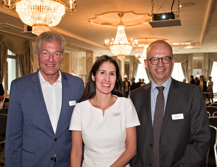 Heinz Karrer, Präsident, economiesuisse; Milena Daphinoff, Präsidentin, Consulting Cluster; Eric Scheidegger, Botschafter, SECO