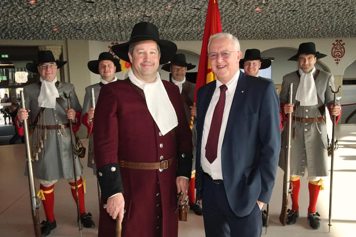 Jürg Oehrli, Präsident, Ehrenformation der Berner Burgergemeinde;Bernhard Ludwig, Präsident, Berner Burgergemeinde