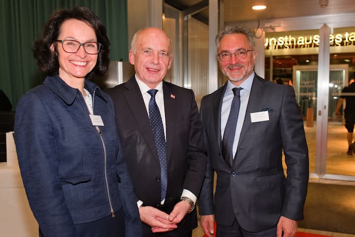 Lilo Prins, Volvo Car Switzerland AG;Ueli Maurer, BundesprÃ¤sident;Domenico Gaito, Volvo Car Switzerland AG