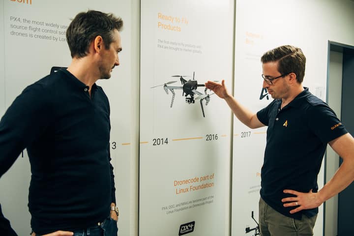 Lorenz Meier (l.) und Kevin Sartori, Gruender von Auterion