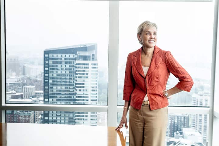 Lynn Blake ist eine mächtige Frau. 70 Portfolio-Manager sind ihr unterstellt. Blake hält SPY mit minimalen Eingriffen genau auf Kurs.