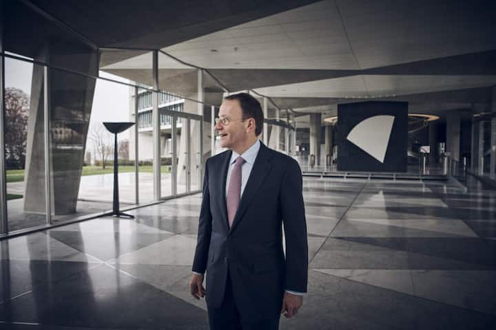 Mark Schneider