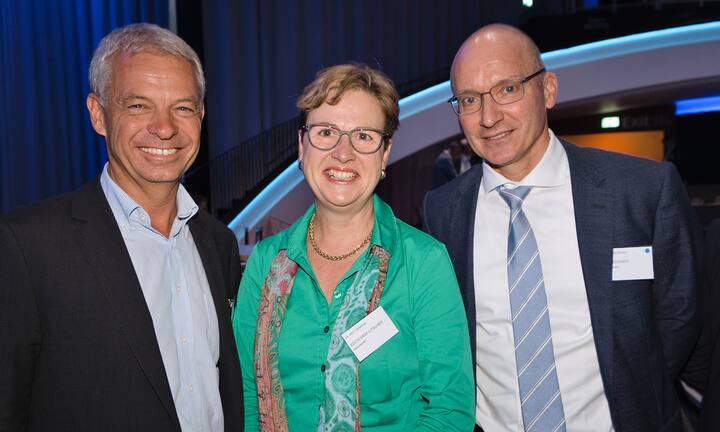 Beat Bongni, Swisscom (Schweiz) AG; Edith Graf-Litscher, Nationalrätin; Urs Riedener, CEO, Emmi Gruppe