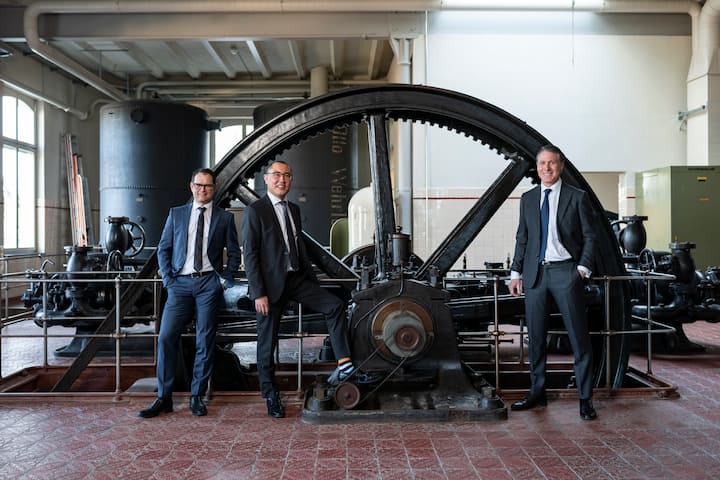 Adrian Wenger (mit Brille), Karl Flubacher, Tobias Kurth VZ