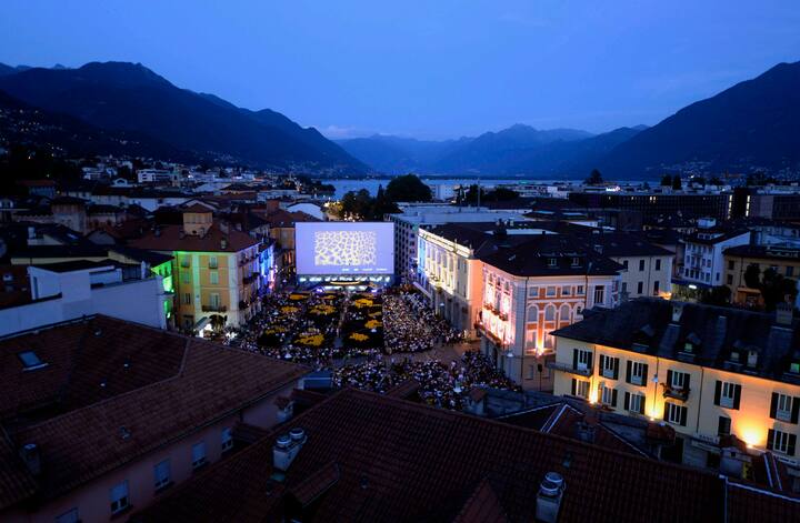 Die Piazza Grande in Locarno.