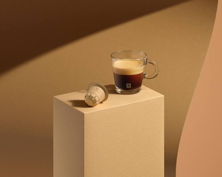 Kaffee ist Kerngeschäft für Nestlé. Neu ist die Papierkapsel, die dem starken Druck in den Nespresso-Kaffeemaschinen standhält.