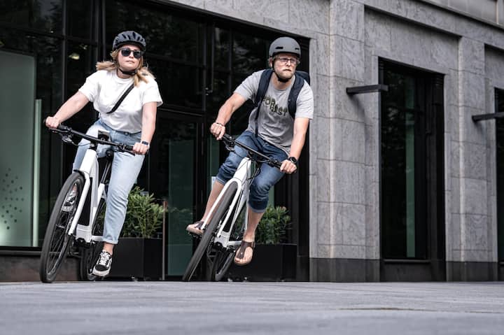 zweisitzer der anderen ArtWenn der Sportwagen geschont werden soll: Porsche steckt hinter diesen Velos, die womöglich so stylish sind wie Autos aus Stuttgart.
