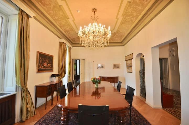 Florida-Villa am Luganersee in Porza TI