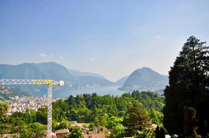 Florida-Villa am Luganersee in Porza TI