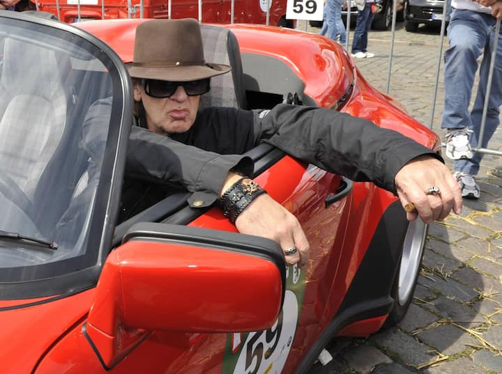 Udo Lindenberg bei der 4. Hamburg Berlin Klassik Oldtimer Rallye in Hamburg udo lindenberg porsche 911