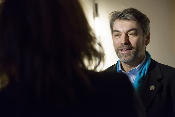 Pierre-Olivier Nobs (PCS - Centre gauche) lors du premier tour des elections communales 2016 pour la Municipalite de la ville de Fribourg, ce dimanche 28 fevrier 2016 a Fribourg. (KEYSTONE/Cyril Zingaro)
