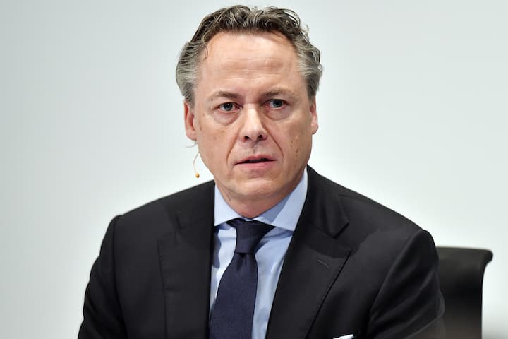 Ralph Hamers, new CEO of Swiss Bank UBS, during a press conference in Zurich, Switzerland, Thursday, February 20, 2020. Dutchman Ralph Hamers will replace Sergio Ermotti, who is still UBS boss, on November 1, 2020. (KEYSTONE/Walter Bieri)