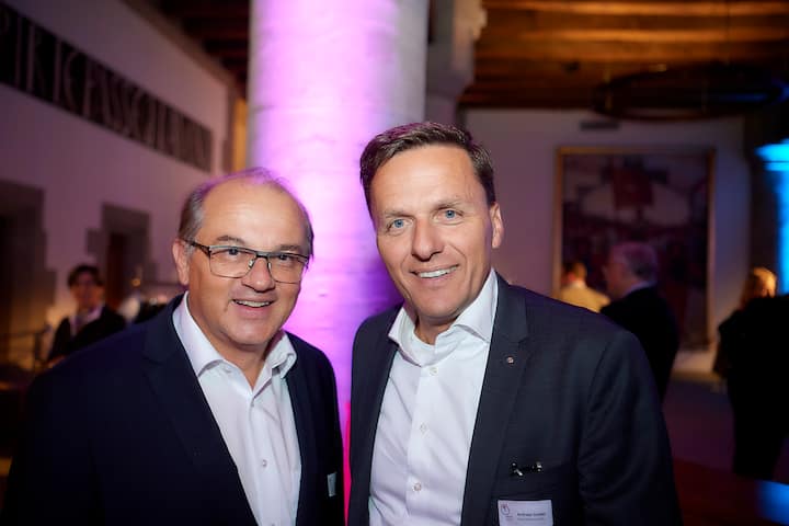 Preisverleihung des 5vor12-Preis fuer Deregulierung von StrategieDialog21 und dem Swiss Venture Club im Rathaus Bern. Roland Schaller und Andreas Gerber, beide Swiss Venture Club. © Adrian Moser / Bilanz