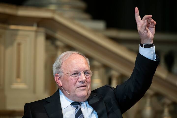 Bundesrat Johann Schneider-Ammann spricht beim Vierertreffen der deutschsprachigen Wirtschaftsminister, am Dienstag, 23. Oktober 2018, in Zuerich. Im Zentrum der Diskussionen an der ETH Zuerich steht die Digitalisierung. (KEYSTONE/Patrick Huerlimann)