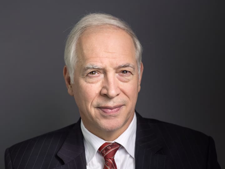 Portrait of Jacques de Watteville, State Secretary in the Federal Department of Finance (DFF), pictured on September 5, 2014. (KEYSTONE/Gaetan Bally) Portrait von Jacques de Watteville, Staatssekretaer im Eidgenoessischen Finanzdepartement EFD, aufgenommen in Bern am 5. September 2014. (KEYSTONE/Gaetan Bally)