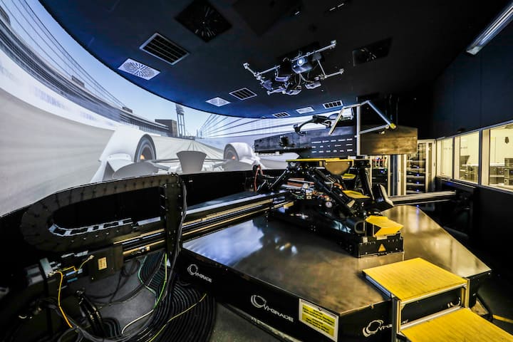 Simulator_Porsche_Entwicklungzentrum