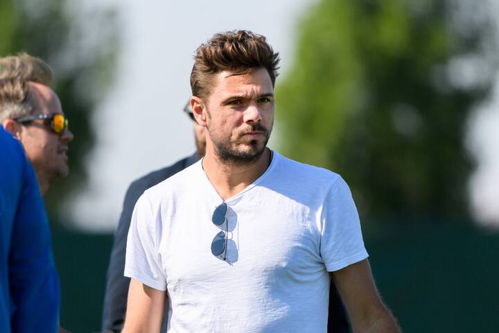  200106 Tennis player Stanislas Wawrinka watches a training session with the Swedish national team, Nationalteam on January 6, 2020 in Doha. *** 200106 Tennis player Stanislas Wawrinka watches a training session with the Swedish national team on January 6, 2020 in Doha, PUBLICATIONxNOTxINxDENxNORxSWExFINxAUT Copyright: CARLxSANDIN BB200106CS049