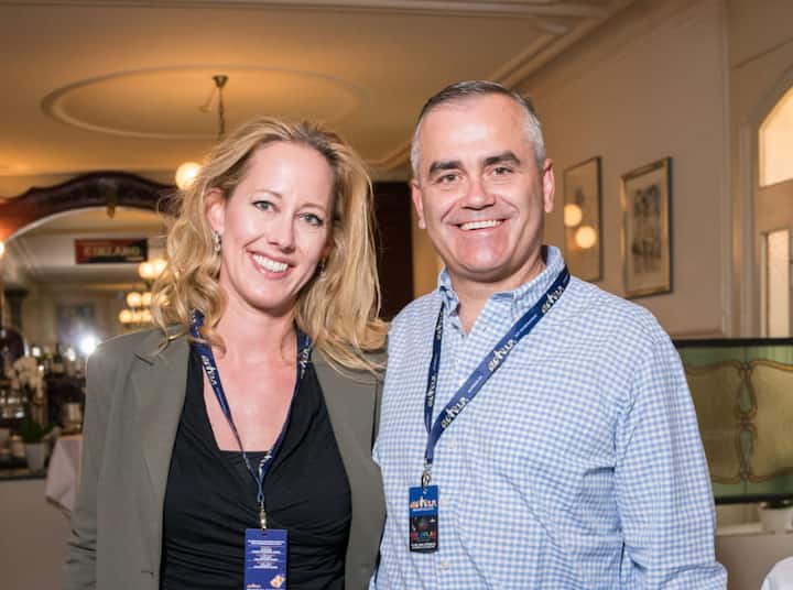 Thomas Gottstein mit Ehefrau Nadine als VIP am Coldplay-Konzert.