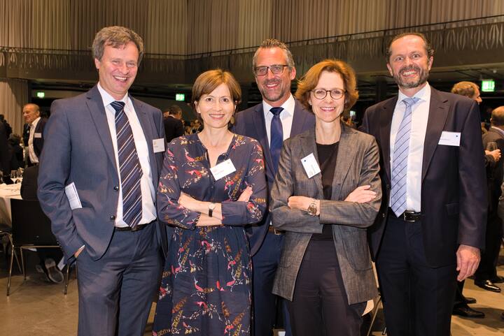 Toni Eder, Generalsekretär, UVEK;Regula Rytz, Nationalrätin;Kurt Lanz, economiesuisse;Monika Rühl, economiesuisse;Benoît Revaz, Direktor, Bundesamt für Energie
