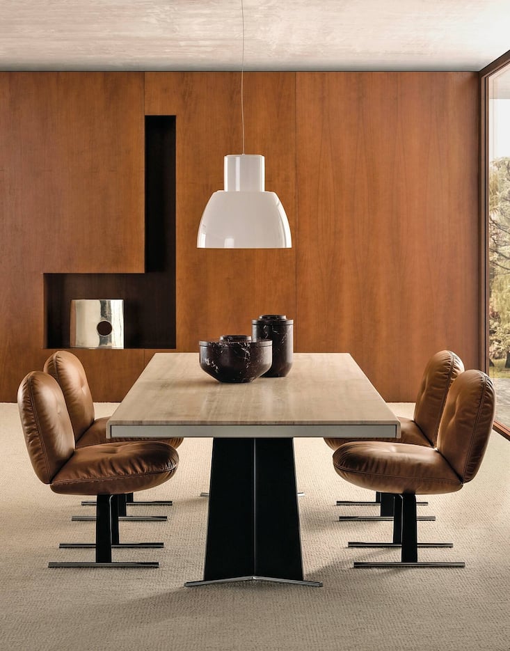 Der Designer Giampiero Tagliaferri bringt mit dem Sessel Libra die 1970er-Jahre zurück an den Tisch.