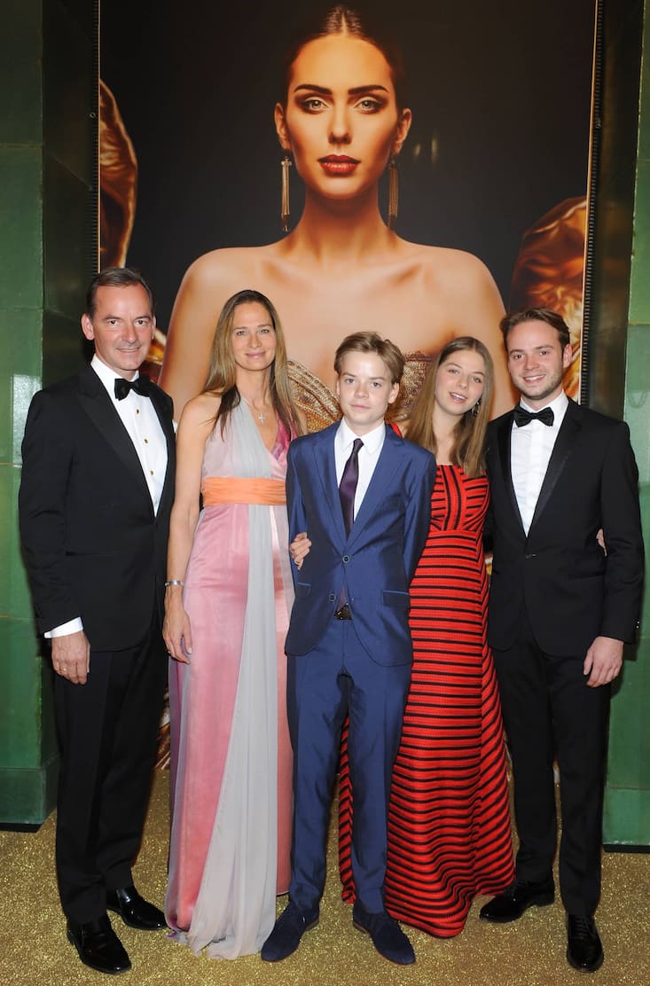 Dr. Andreas Jacobs und Frau Natalie und Kinder (vL nach R) Louis, Chiara, Nicolas GRAND PRIX BALL im Kurhaus in Baden-Baden am 01.09.2018. Agency People Image (c.) Eric Tran-Quang