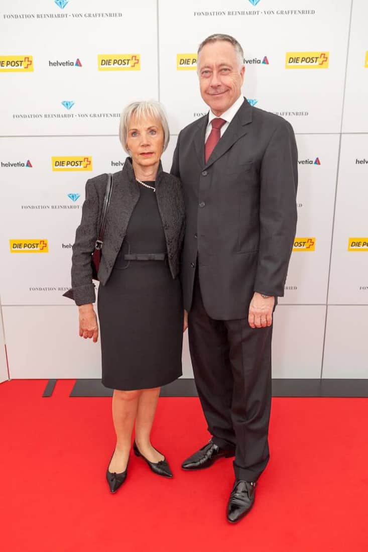 Auch in Zivil perfekt: André Blattmann, Chef der Armee, mit Gattin Doris