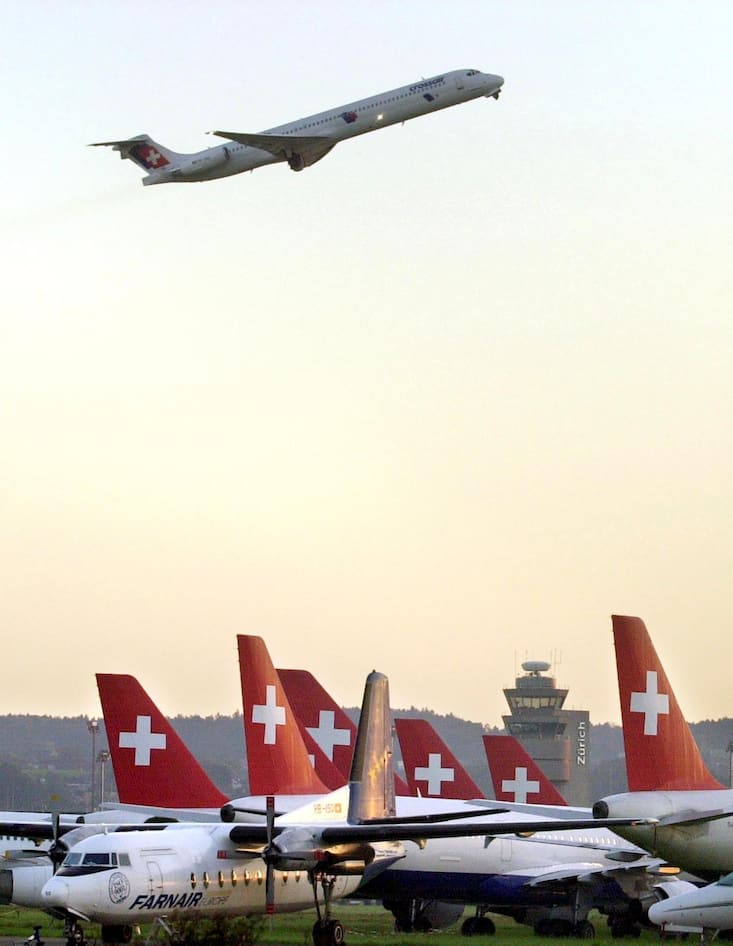 STILLSTAND, FLUGBETRIEB, ANNULLATION, FLOTTE, BODEN, FLUGHAFEN, FLUGPLATZ, FLUGZEUG, LOGO