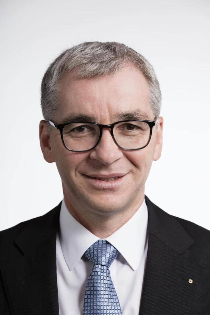 Mitte-Ständerat Erich Ettlin will höhere Lohnabzüge, um die 13. AHV-Rente zu finanzieren.