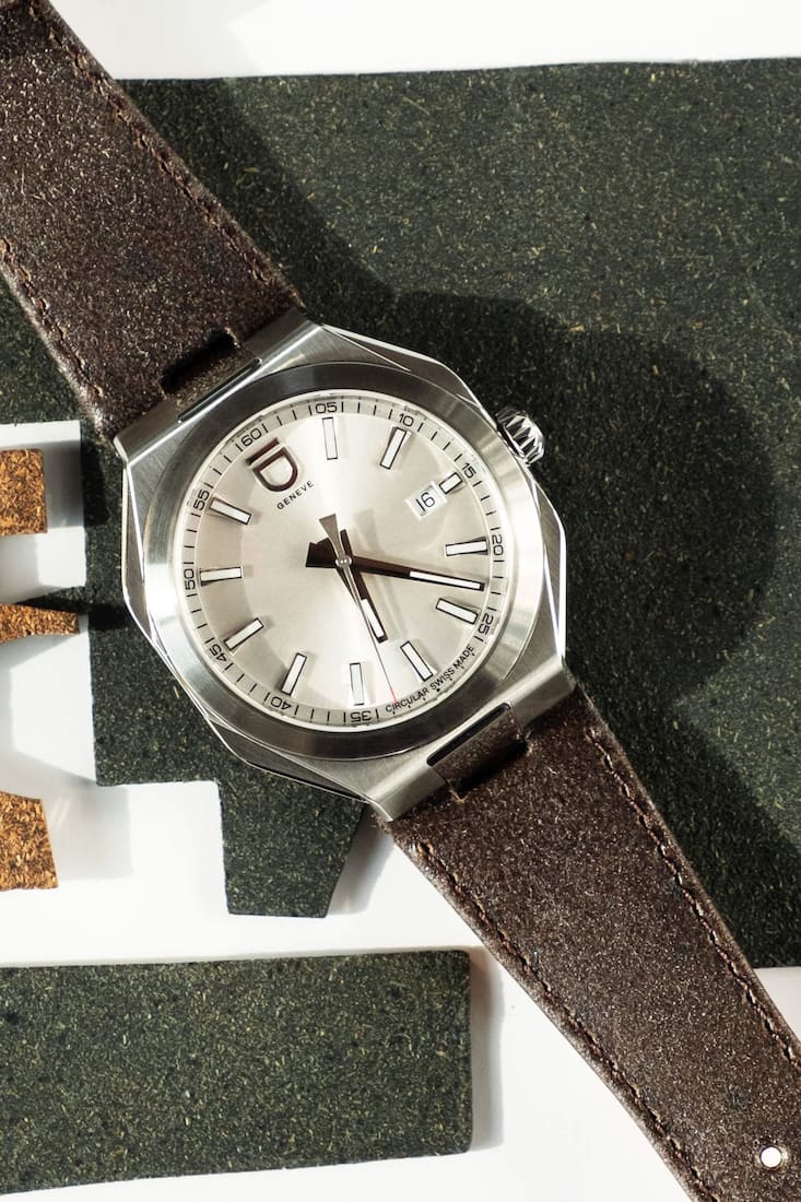 Das Uhrenband der Circular S ist vom Londoner Startup Biophilica und trägt den Namen: Treekind