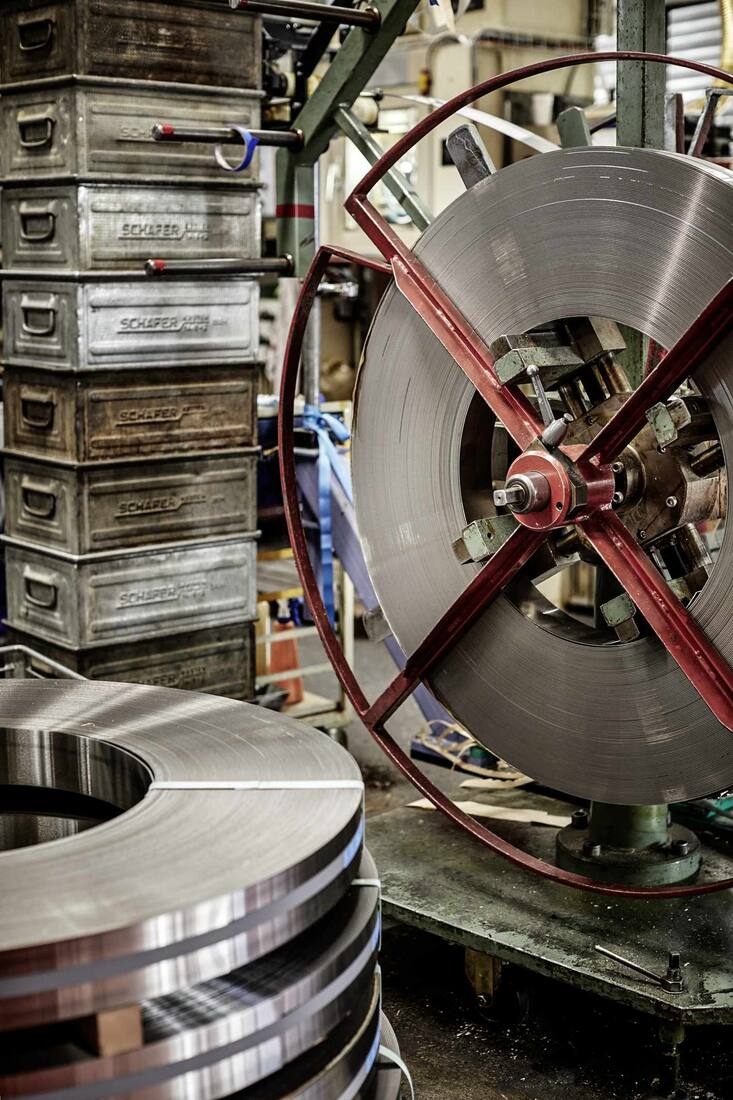 Reporage Ã¼ber die Produktion der Victorinox Taschenmesser.