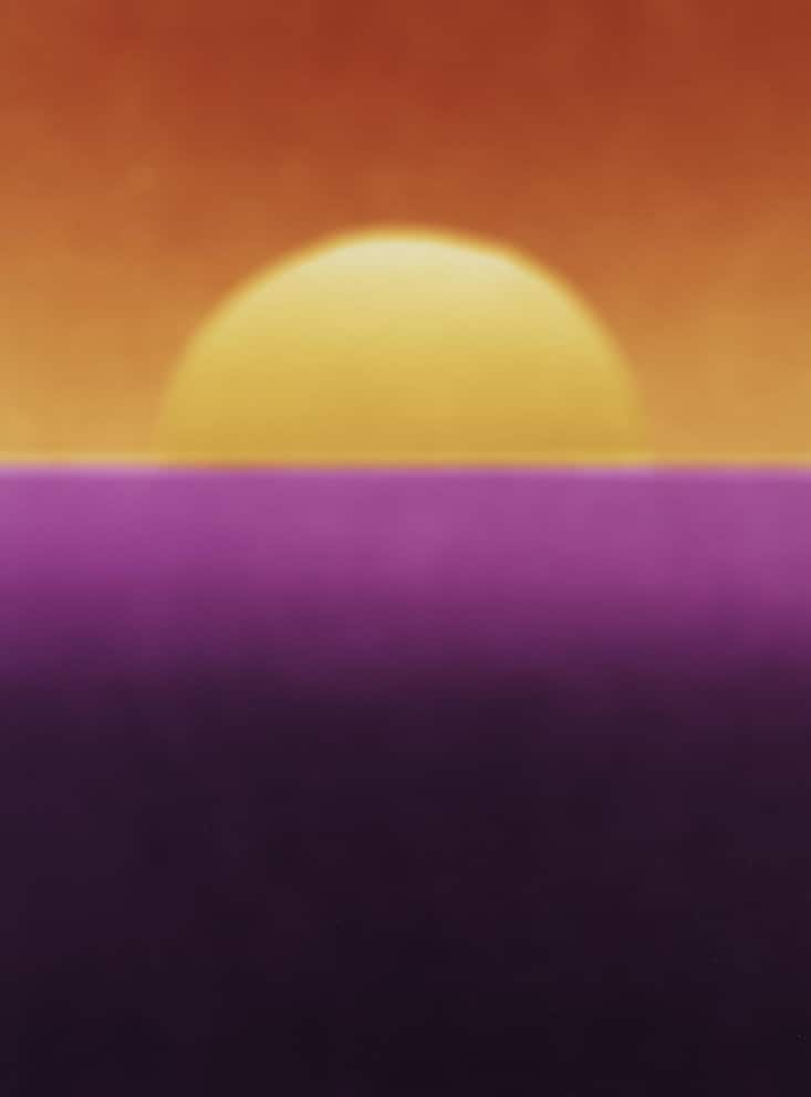 «Sunset» (2022), Luminogramm auf Fuji-Crystal-­Archive-Papier, 40 × 30 cm.