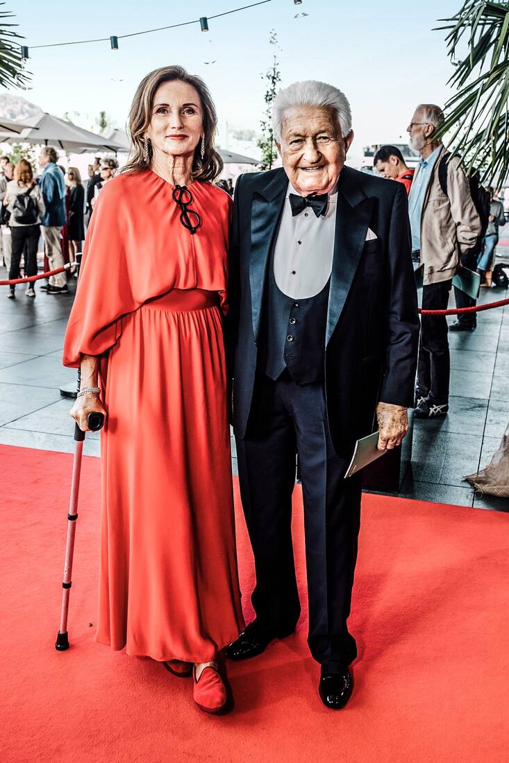 Jörg Bucherer, hier mit Isabel Zumtobel am Lucerne Festival 2019, ist kurze Zeit nach dem Verkauf an Rolex gestorben.