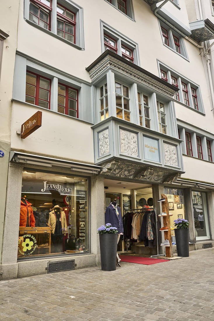 Jeanswerk

Spisergasse 30

9000 St. Gallen

Insta: jeanswerk_sg

Web: jeanswerk.ch