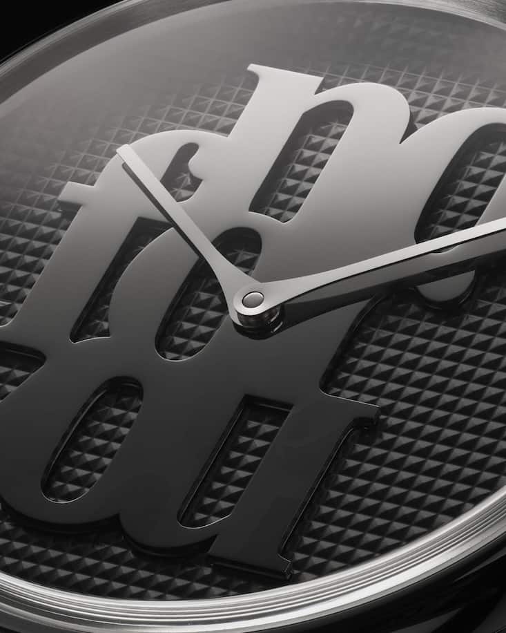 Künstleruhr von Louis Erard mit Monica Bonvicini