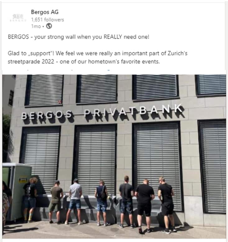 <p>An der Street Parade erleichtern sich ein paar Raver an der Bankfassade. Die Bank postet das Bild selber auf LinkedIn.</p>