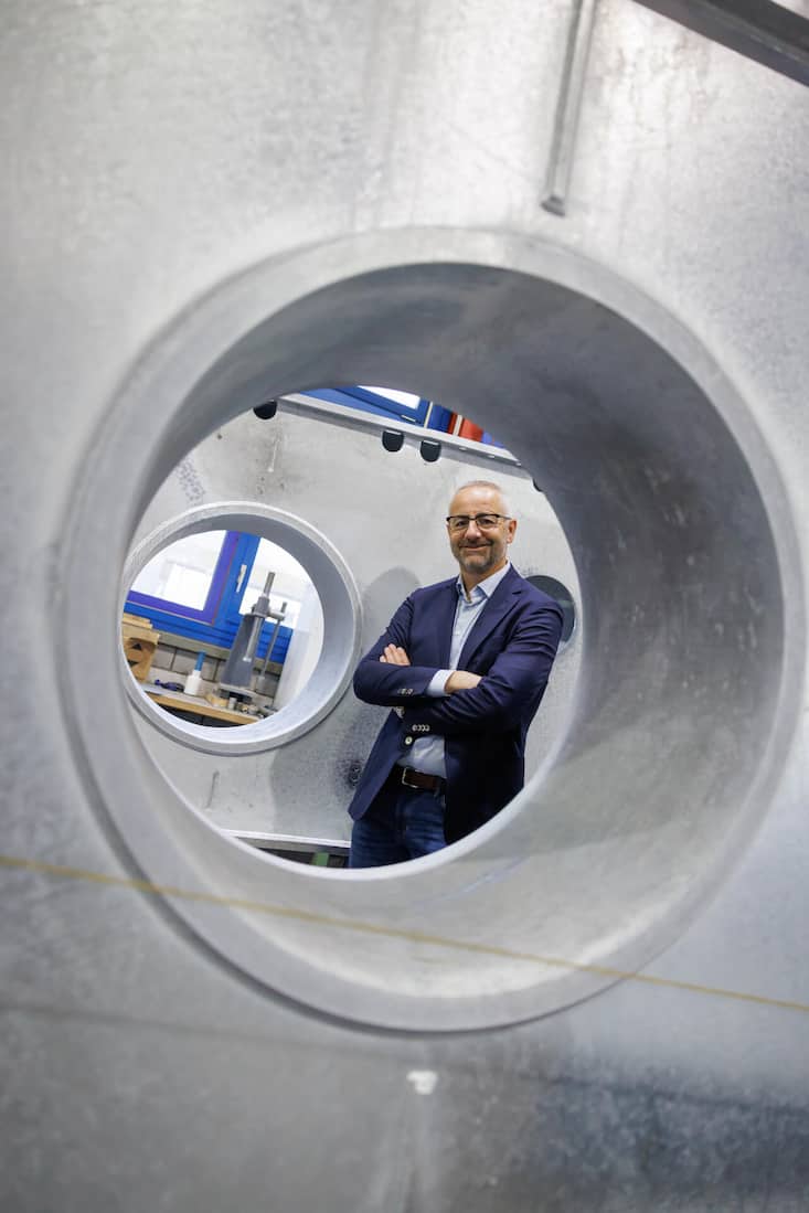 <p><strong>Gipfelstürmer</strong> Das ganze Leben von Arno Inauen dreht sich um Seilbahnen. Von Kindesbeinen an war er in Kontakt mit dem Trans­portmittel. Davon beein­flusst, studierte er Maschinenbau an der ETH. Heute setzt er als CEO von Garaventa Seilbahn­projekte auf der ganzen Welt um. Wo möglich, gerne auch mit einem Rekord.</p>
