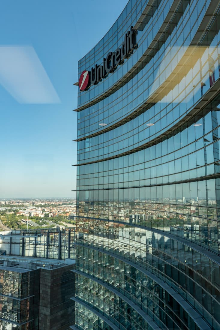 ÜBER MAIlandsDÄCHERNDer Unicredit-Hauptsitz thront über dem Bankenviertel.