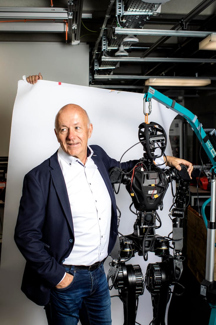 Der PateAn Professor Roland Siegwart (r.) kommt man kaum vorbei, wenn es in Zürich um Robotik geht.