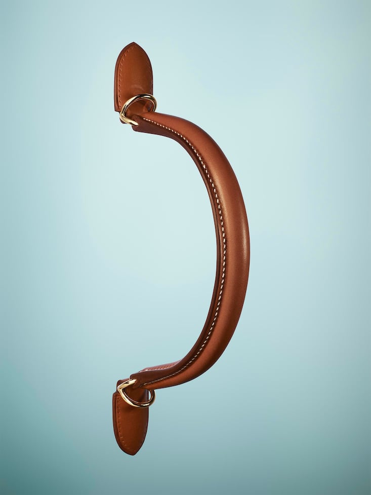 handgriffGeübte Hände brauchen für einen Handgriff drei Stunden.