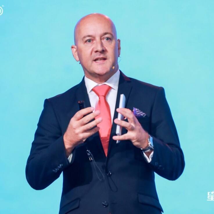 Hanspeter Pieth, Chef von Beyer.